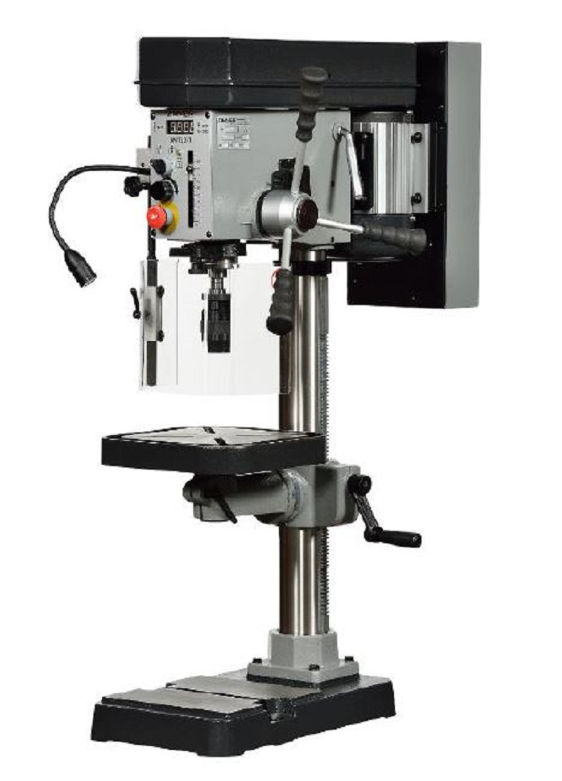 ZIMMER BMT23VI - Tischbohrmaschine - Bohrleistung 23mm - Gewinde M3 bis M10 - Spindelaufnahme MK2 - Spindelhub 90mm - Spindeldrehzahl stufenlos 150-2500 1/min - Gewicht: 100 Kg - Motorleistung 0,75 kW - Stromanschluß 16A - 400V ZIMMER BMT23VI - Tischbohrmaschine - Bohrleistung 23mm - Gewinde M3 bis M10 - Spindelaufnahme MK2 - Spindelhub 90mm - Spindeldrehzahl stufenlos 150-2500 1/min - Gewicht: 100 Kg - Motorleistung 0,75 kW - Stromanschluß 16A - 400V